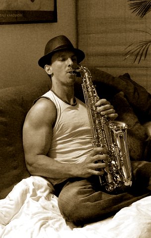 Sepia Sax